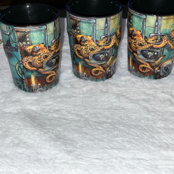 SEAWORLD Collectors 2D Painted Shark, Etc 3 1/8 In JuiceGlass Bundle 3 Brand New - Picture 3 of 16